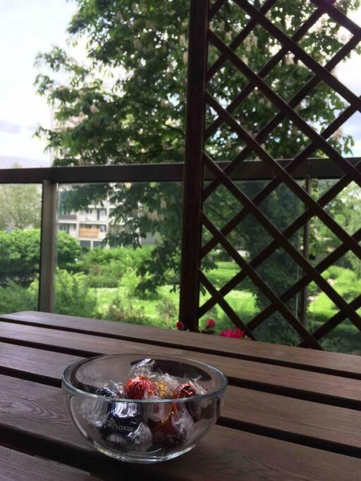 Bright And Cozy Apartment Near Park, With A Huge Terrace. وارسو المظهر الخارجي الصورة
